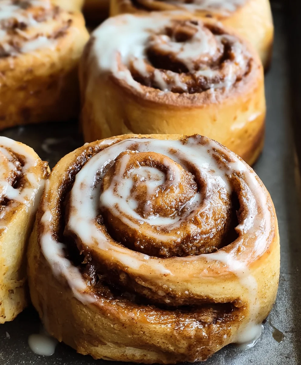 Biscoff Cinnamon Rolls-Easy Delicious Dessert Recipe